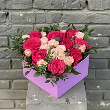 Цветочная композиция из Розы в коробке в Борозде