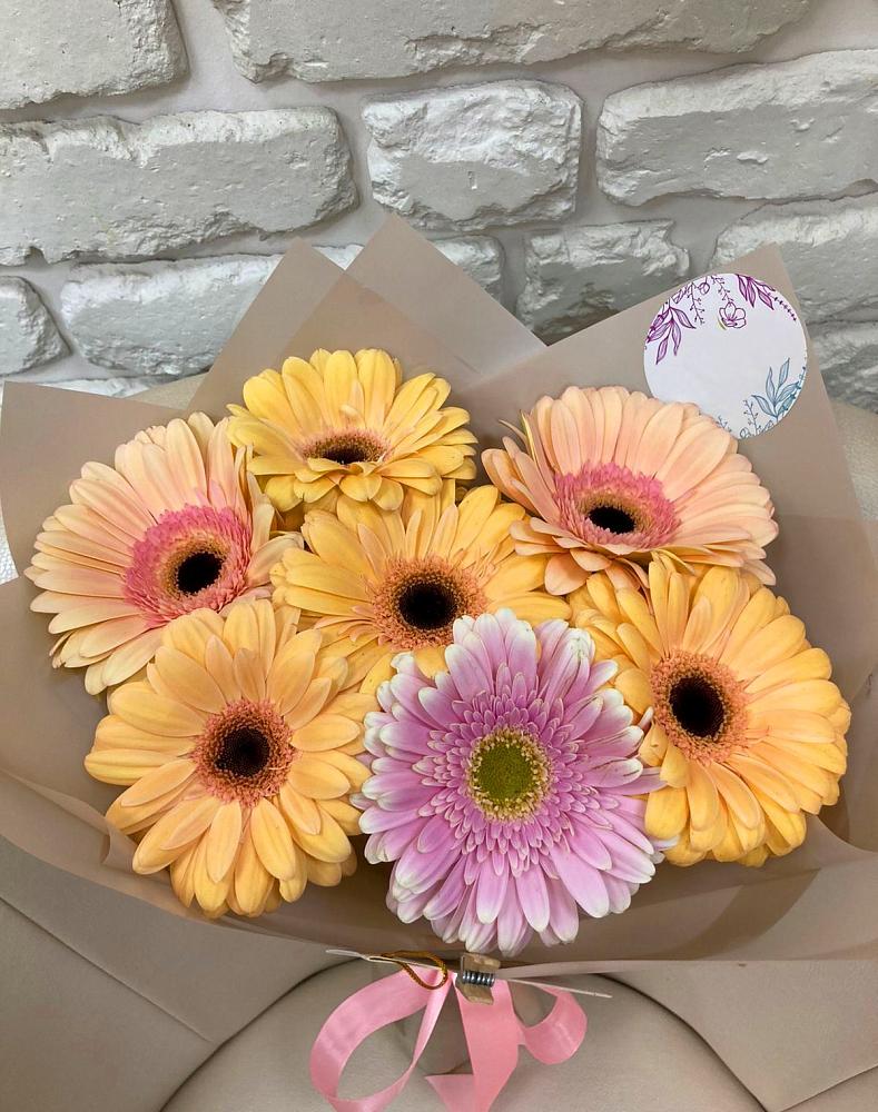 Букет цветов из: Герберы в Борозде