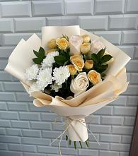 Букет цветов из:  Розы и Хризантемы в Борозде