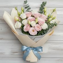 Букет цветов из:  Лизиантусы #REPLACE_PRED# Борозде