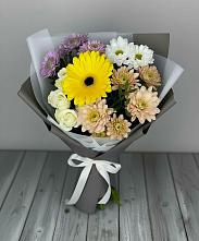 Букет цветов из:  Розы, Герберы и Хризантемы в Борозде