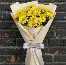 Букет цветов из:  Хризантемы в Борозде
