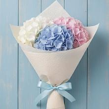 Букет цветов из:  Гортензия в Борозде
