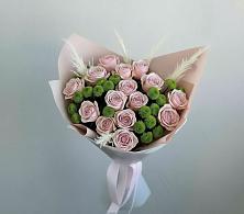 Букет цветов из:  Розы и Хризантемы в Борозде