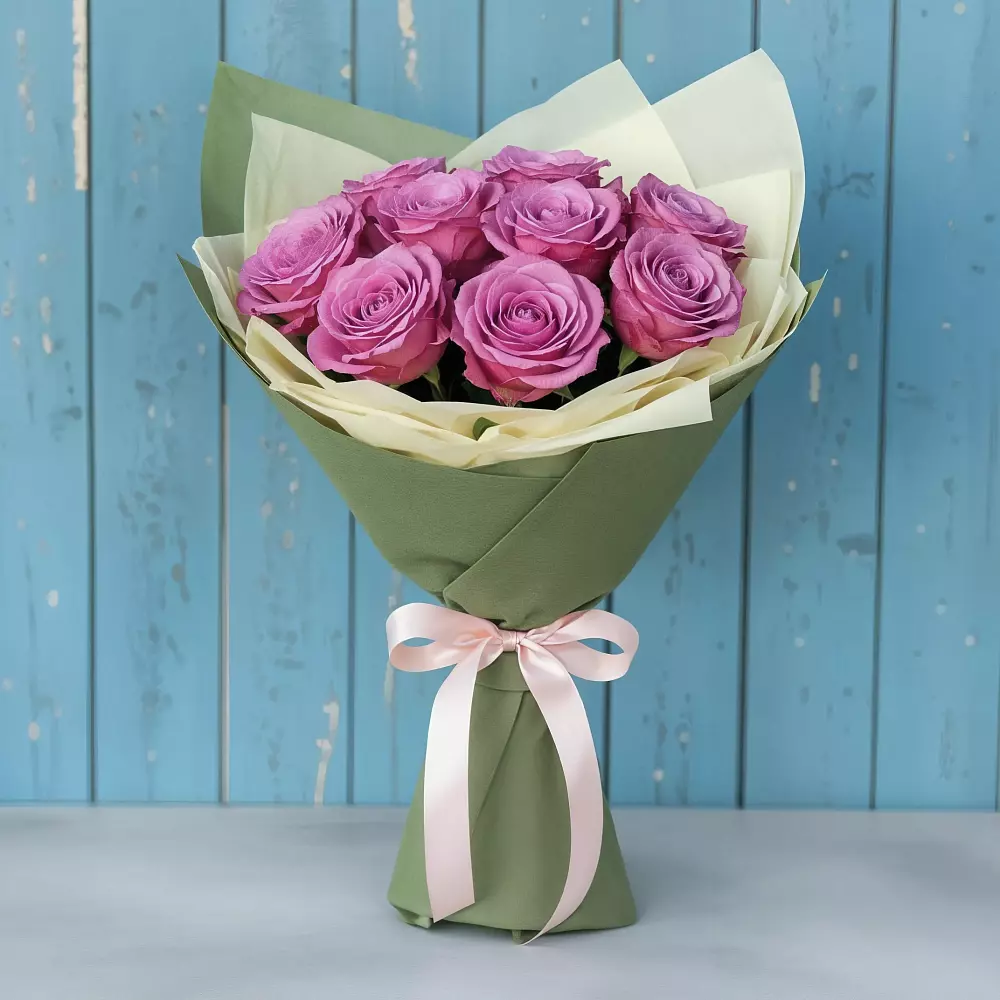 Букет Розы Фёрст Леди в Борозде