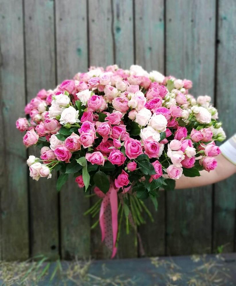 Букет Розовые кустовые розы Натали и Лав Лидия в Борозде